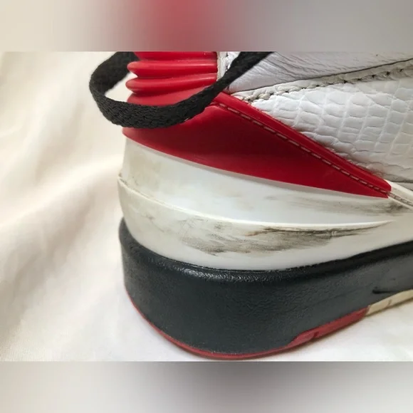 Nike Air Jordan 2 Chicago— Size 4Y USED NO BOX - Picture 10 of 14
